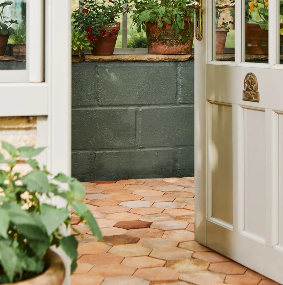 Villa handmade, Villa Fliser, haandlavede fliser, zellige, gulvfliser, gulvtegl, terrakotta fliser, Heksagon fliser, hexagon tiles, hexagon fliser, ler klinker, uglaserede fliser, terracotta fliser, lerfliser, keramiske fliser, natur fliser