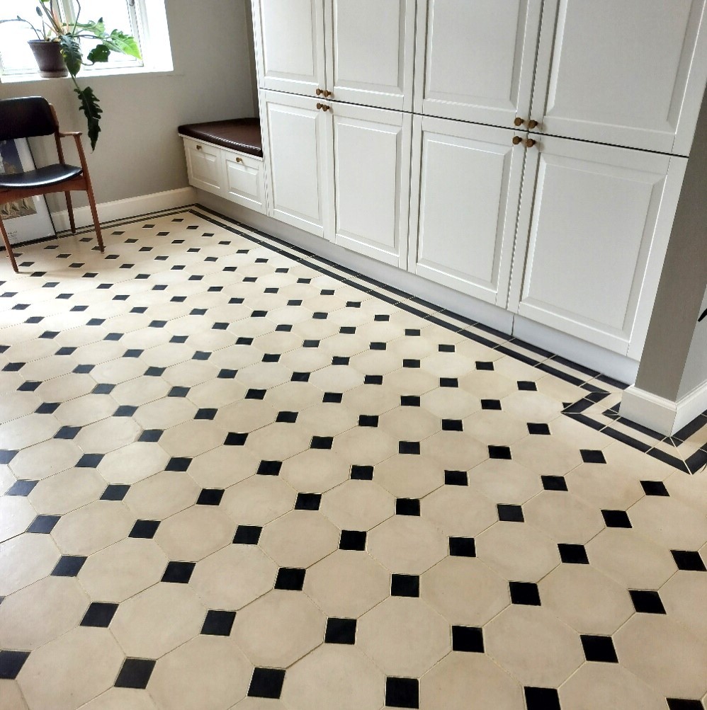 Villa Fliser, håndlavede fliser, cementfliser, Marokkanske fliser, cementkakel, octagon tiles, handgjort kakel, oktagon fliser, klassiske fliser, historiske fliser