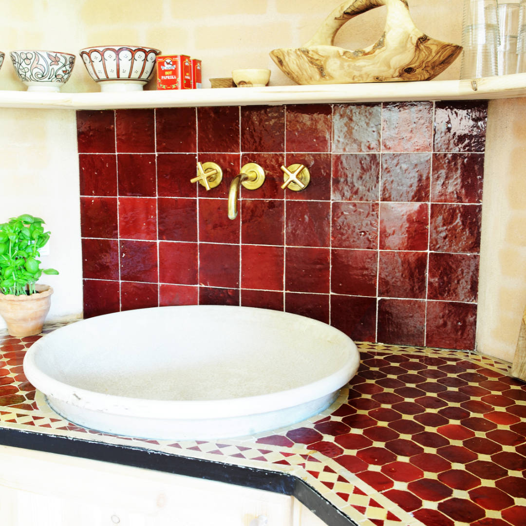 Villa Livsstil | Køkkenvask i stentøj fra Villa, Fremstillet i hånden i Fez, ægte Fez stentøj
