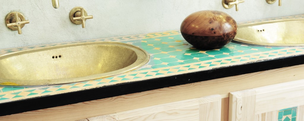 Mosaic, mosaictabletop, handcrafted sink, handcrafted brass sink, brass sink, oval metal sink, oval sink, oval brass sink, handmade sink, handmade metal sink, handmade brass sink, handcrafted metal sink